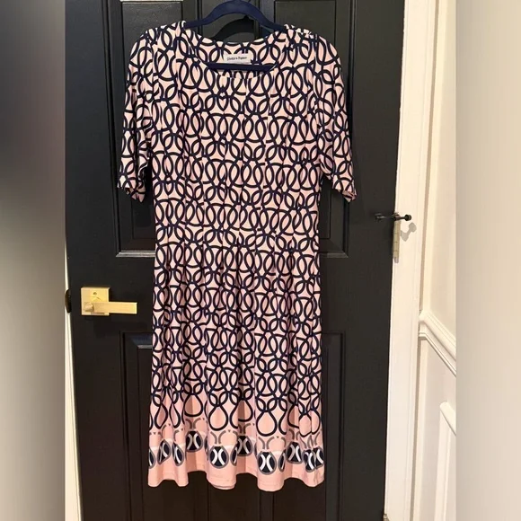 Shelby & Palmer Pink and Navy Interlocking Circle Dress - Picture 2 of 7